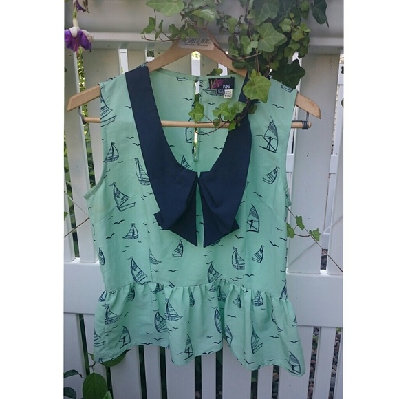 Modcloth Tops - Sailboat print peplum top